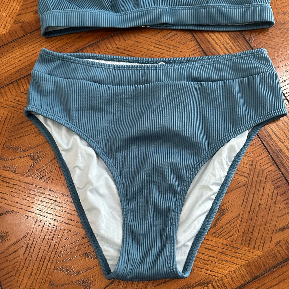 Bikini Set Spaghetti Strap High Waisted Bathing Suit Size Medium - Picture 4 of 8
